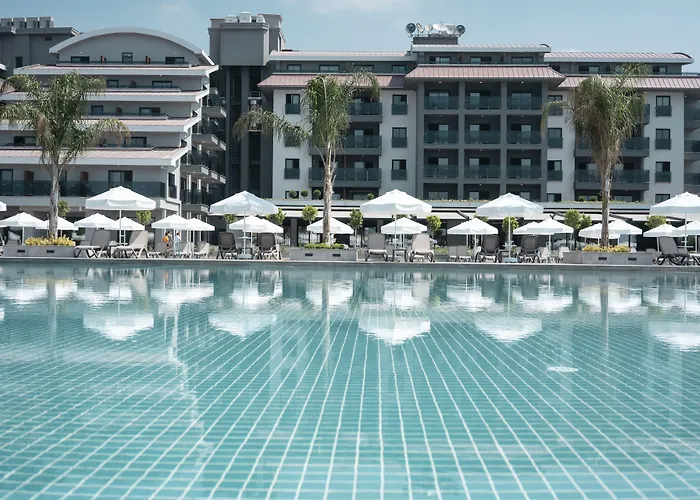Green Garden Resort & Spa Hotel